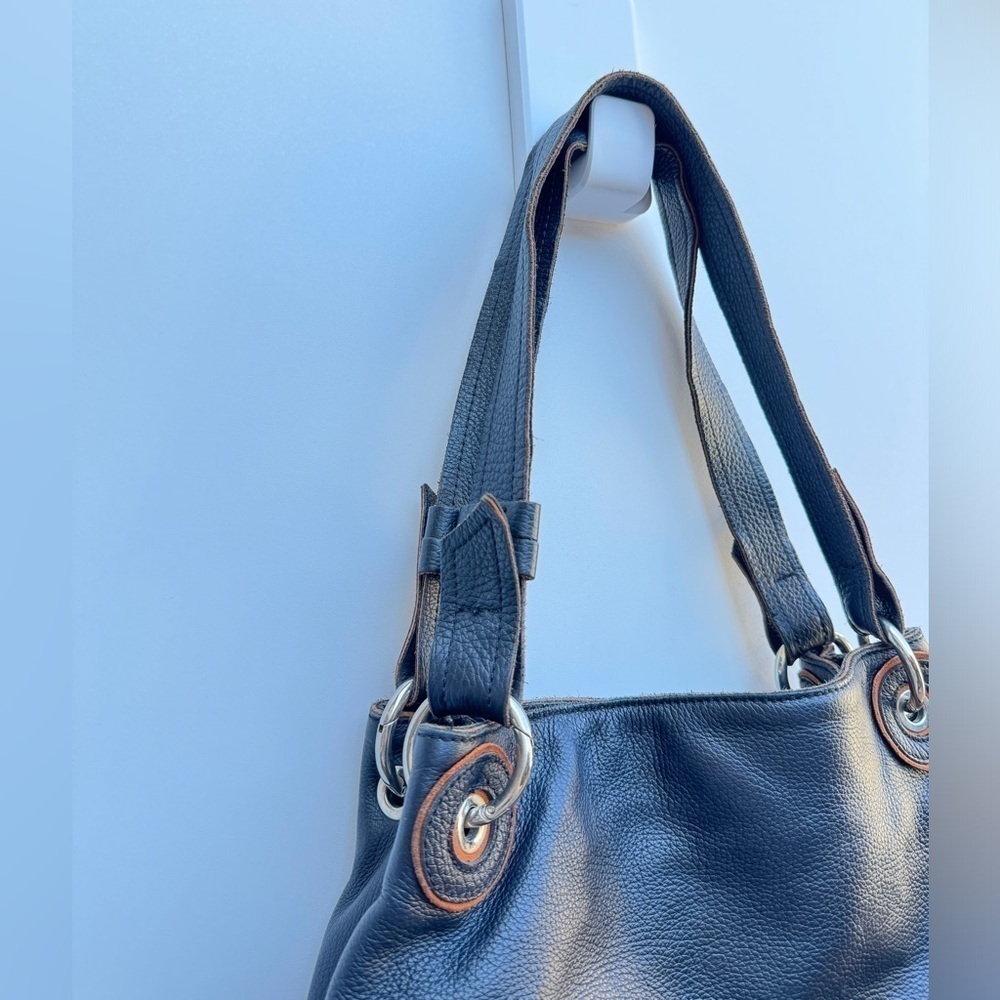 Nicoli Black Pebble Leather Brown Trim Shoulder Bag - Picture 4 of 16